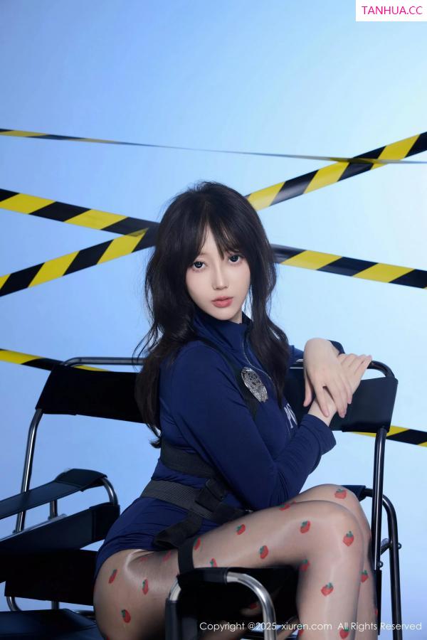 玥儿玥  [XiuRen]高清写真图 2025.07.14 No.10544 玥儿玥er 蓝色制服第15张图片